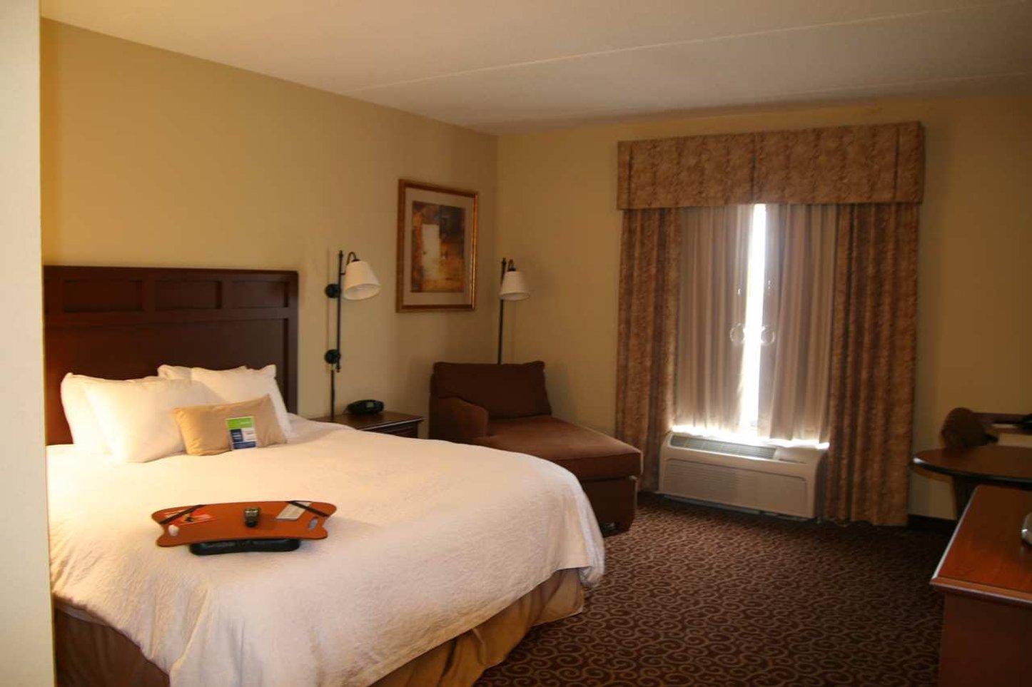 Hampton Inn & Suites Madisonville Bagian luar foto