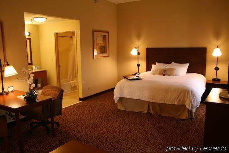 Hampton Inn & Suites Madisonville Bagian luar foto